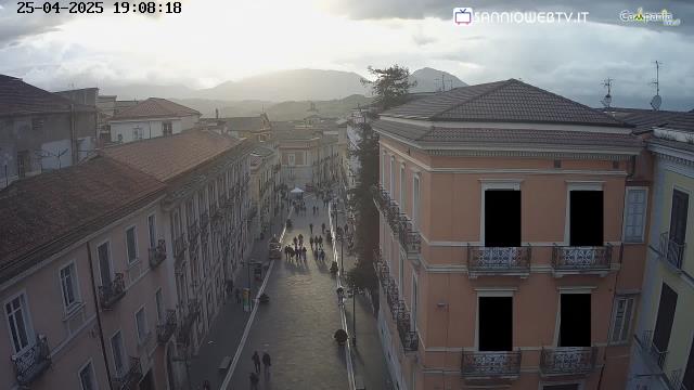 Benevento c.so Garibaldi live Webcam - Ultima immagine ripresa