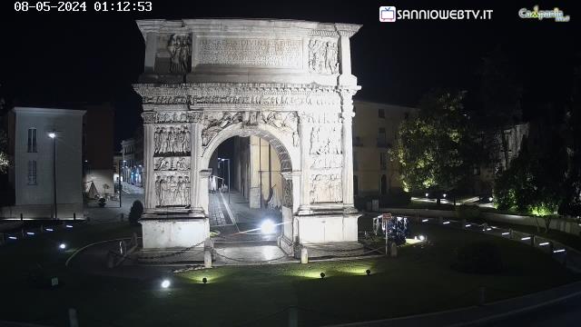 Benevento - Arco di Traiano live Webcam - Ultima immagine ripresa
