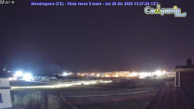 immagine della webcam nei dintorni di Marina di Lago Patria: webcam Mondragone