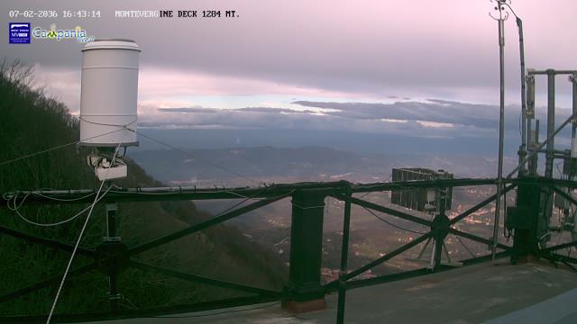 immagine della webcam nei dintorni di Campoli del Monte Taburno: webcam Mercogliano