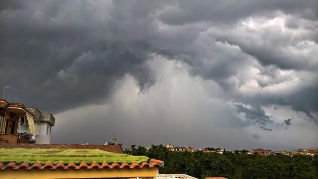 Temporale con allagamenti Aversa (CE) 1 set 2019 Immagine non disponibile