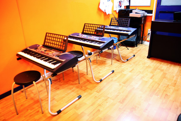 Immagini aziende Arancia Blu Laboratorio Musicale